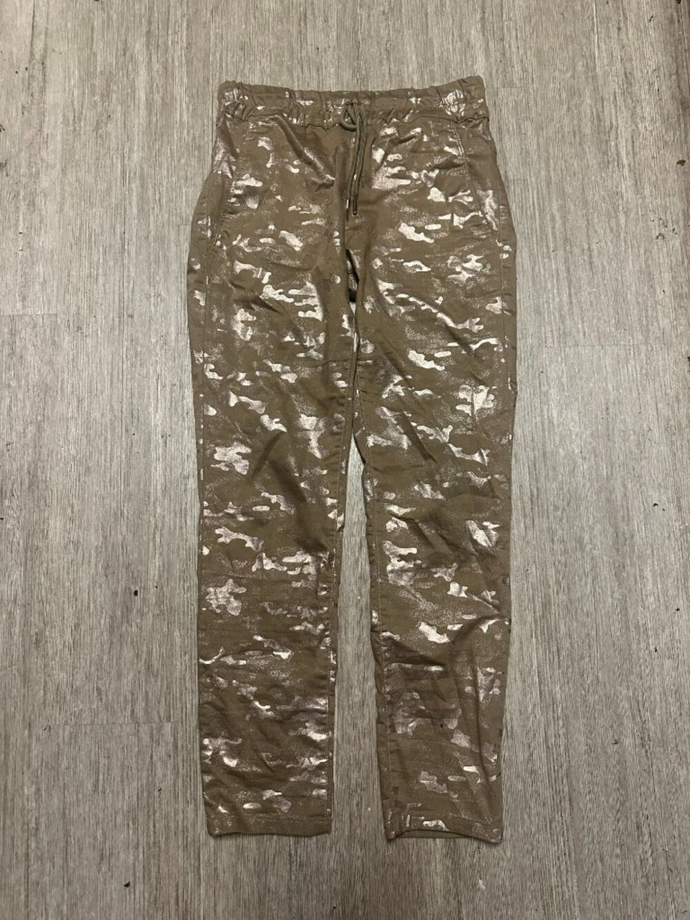 Bevy Flog Shely Metallic Gold & Bronze Camo Stretch Drawstring Cargo Pants 27